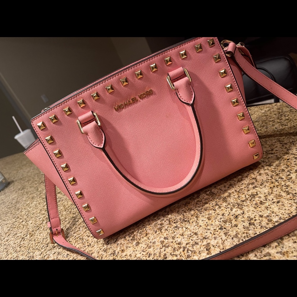 michael kors baby pink crossbody